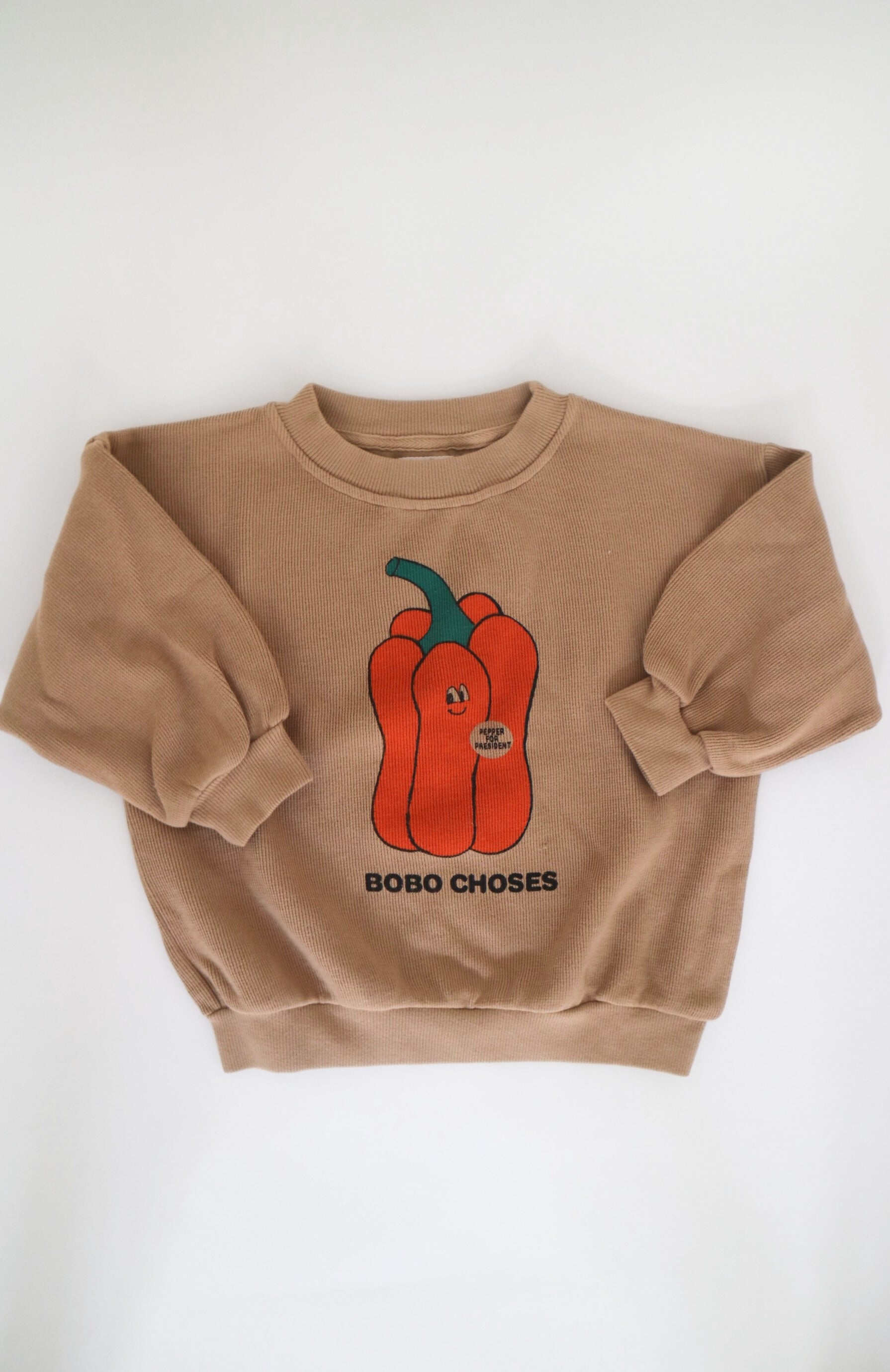 Beige sweatshirt från Bobo Choses i modell Vote For Pepper