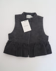 Mörkgrå väst av modell Bambi Baby Waistcoat från The New Society